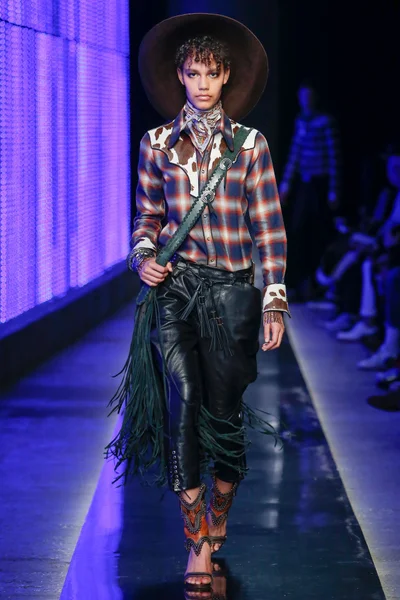 Look 6